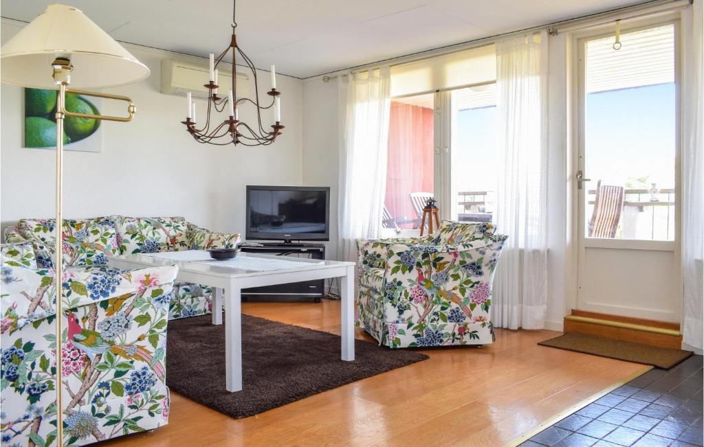 Awesome Apartment In Vetlanda With 2 Bedrooms And Sauna photo 4
