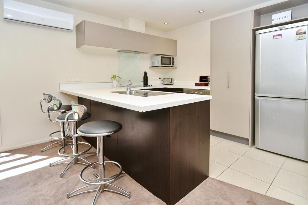 Hagley Apartment - Christchurch Holiday Homes photo 2