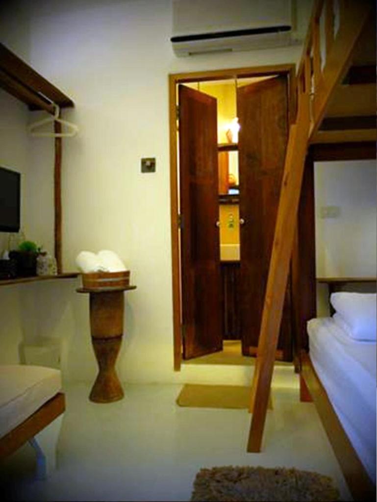 Двухместный (Номер с двухъярусной кроватью), Baan Rare Guesthouse