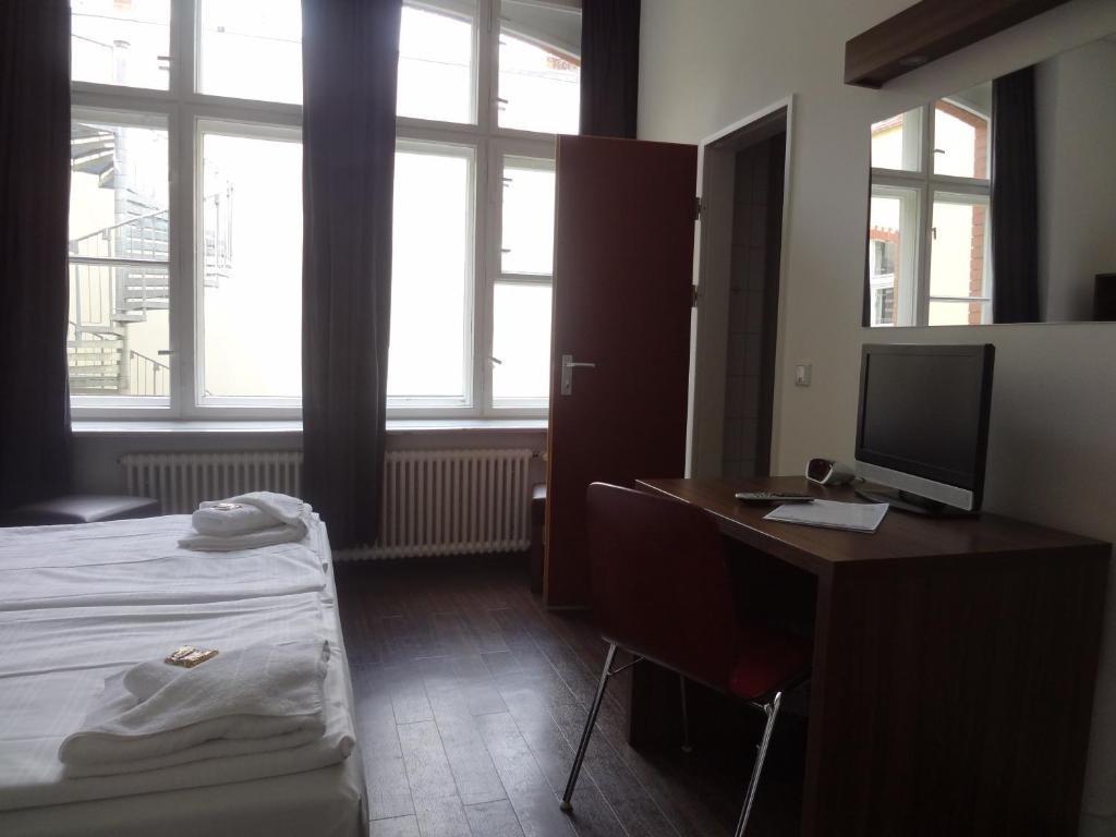 Двухместный (Двухместный номер с 1 кроватью), Hotel 103