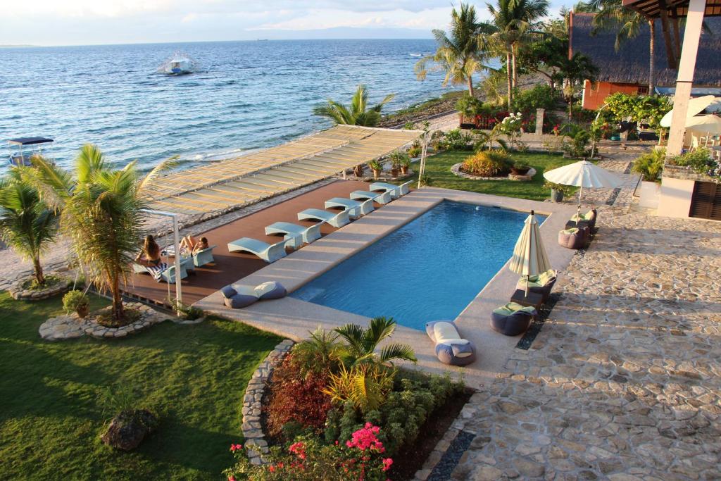 Emoha Dive Resort