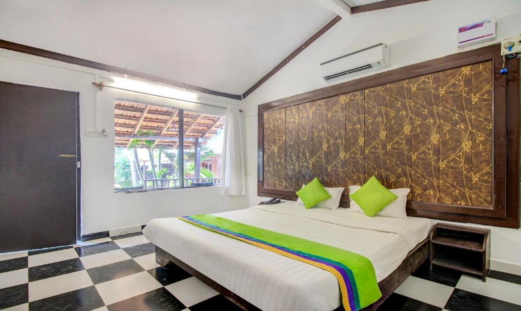 Двухместный (Двухместный номер с 1 кроватью), FabHotel Ashwem Beach Resort
