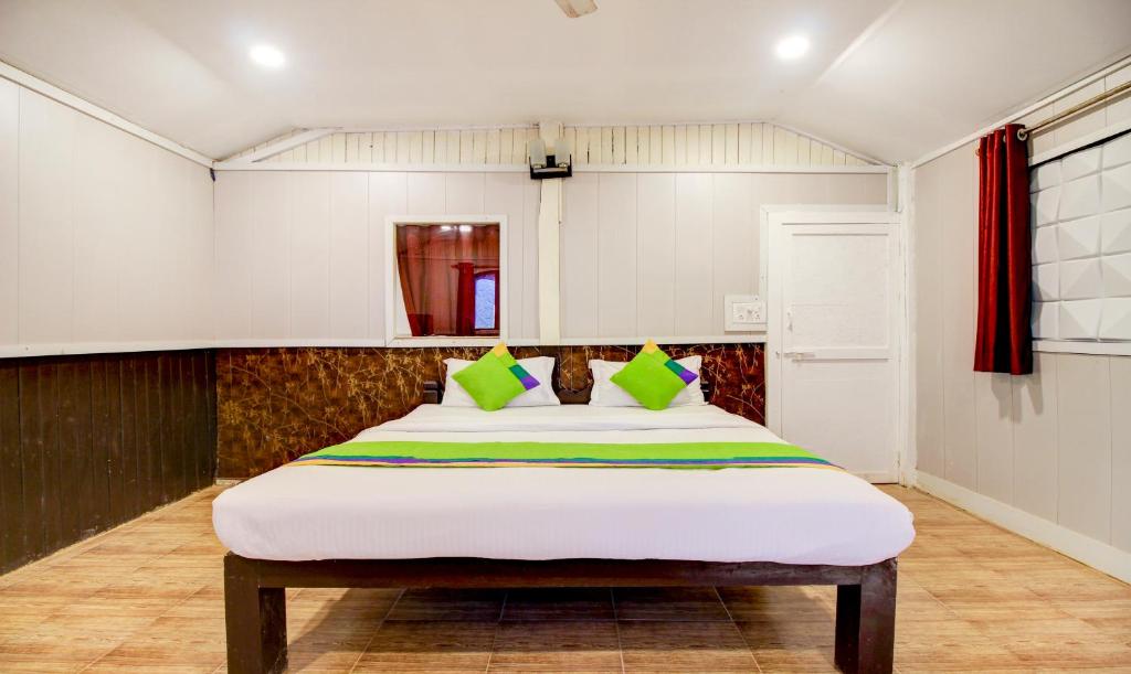 Двухместный (Стандартный двухместный номер с 1 кроватью), FabHotel Ashwem Beach Resort