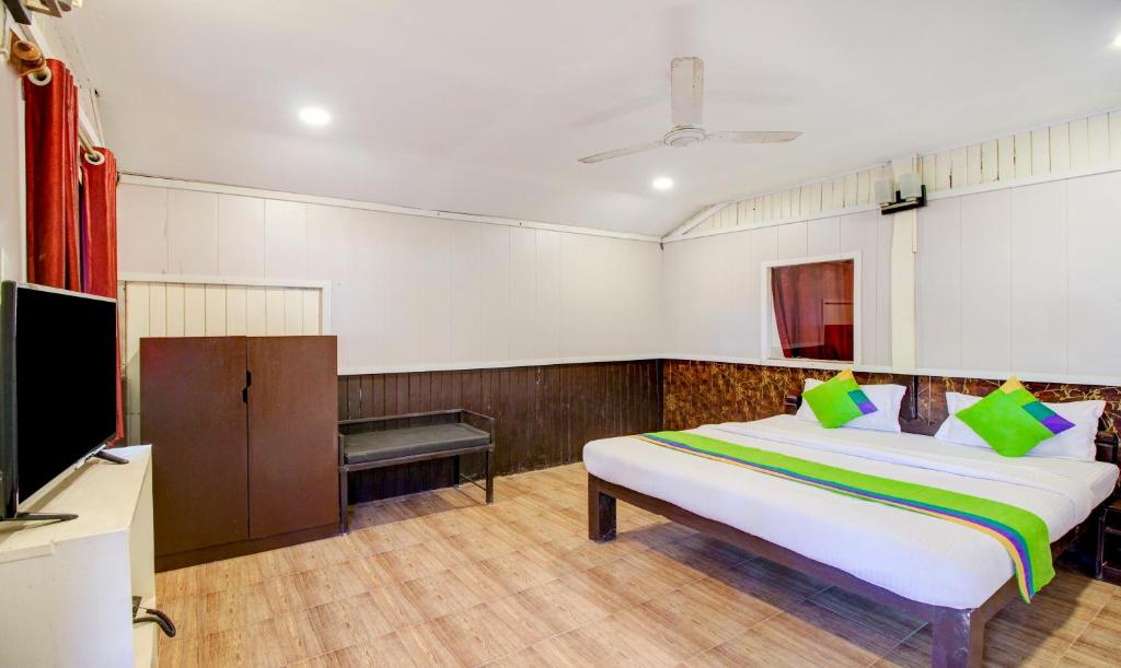 Двухместный (Стандартный двухместный номер с 1 кроватью), FabHotel Ashwem Beach Resort