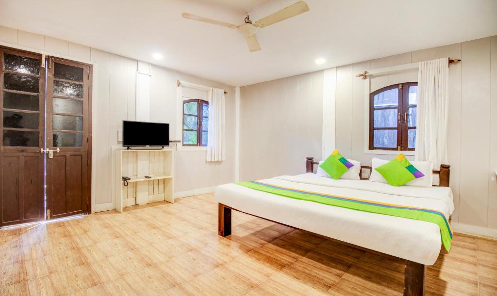 Двухместный (Стандартный двухместный номер с 1 кроватью), FabHotel Ashwem Beach Resort