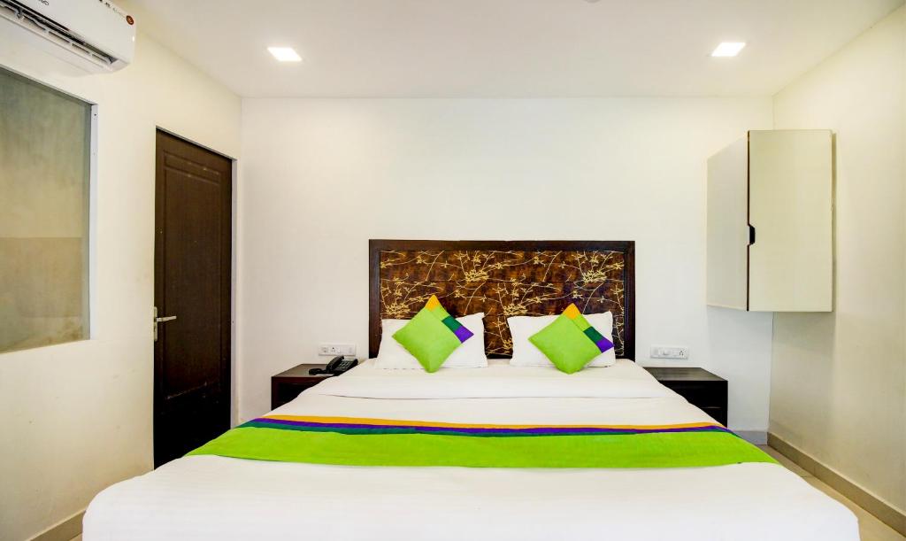 Двухместный (Двухместный номер Делюкс с 1 кроватью), FabHotel Ashwem Beach Resort