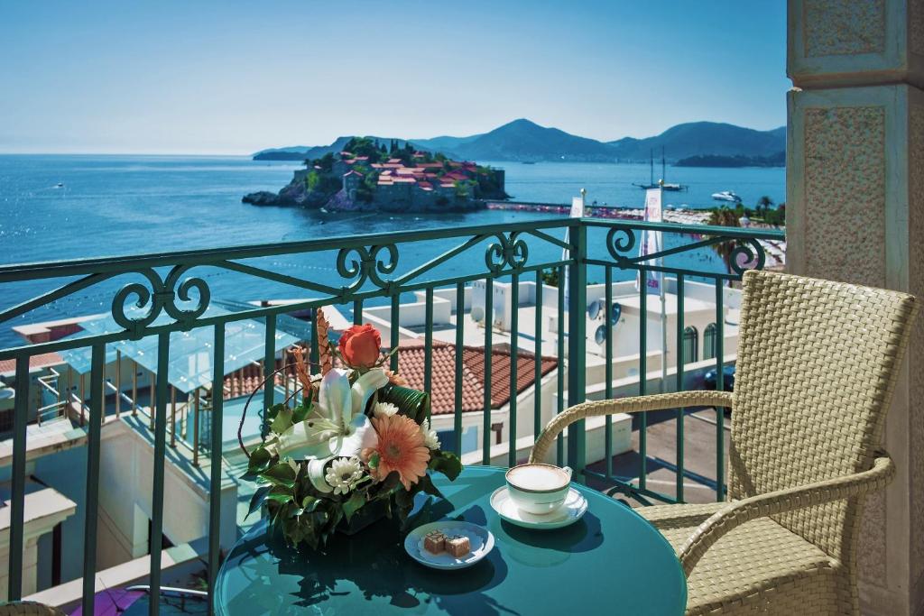 Hotel Azimut photo 1