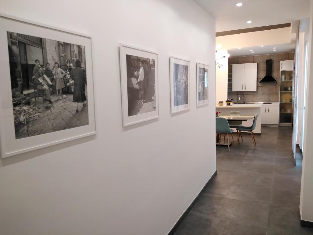 Delia Rooms & Gallery - Tap to explore photos
