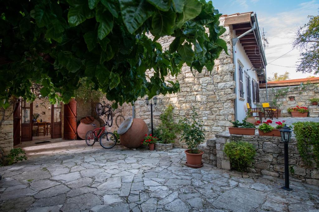 Apanemia Inn House photo 3