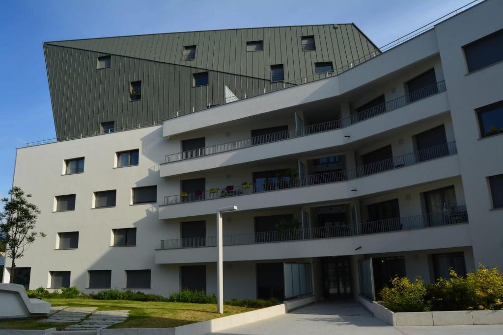 Le Tableau du Lac 507 - 2 bedrooms apartment with lake view terrace photo 2