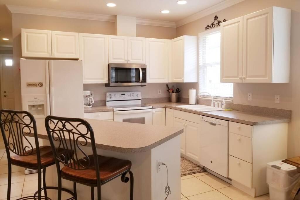 823 104th ave. N. Naples image