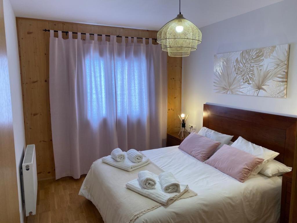 Fantástico Apartamento con jardín en Castiello de Jaca photo 1