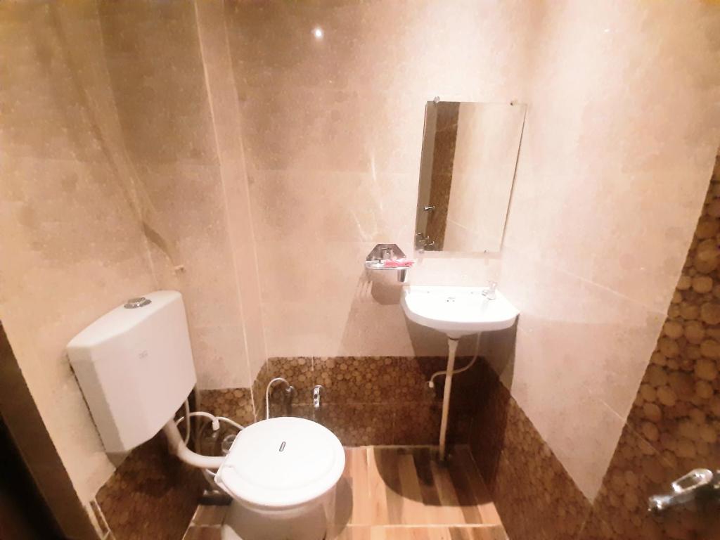 Двухместный (Улучшенный двухместный номер с 1 кроватью), Luxmi Hotel