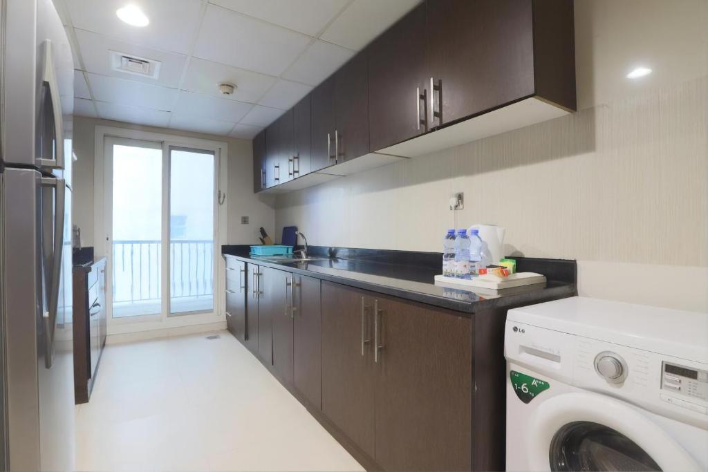 Апартаменты (Апартаменты с 2 спальнями и окном), Апартаменты The View Al Barsha Hotel Apartments