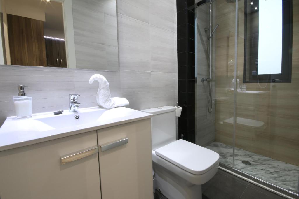 Апартаменты (Апартаменты № 3-4), Suite Place Barcelona Còrsega