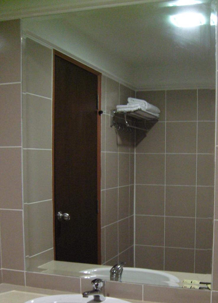 Linkway Hotel photo 4