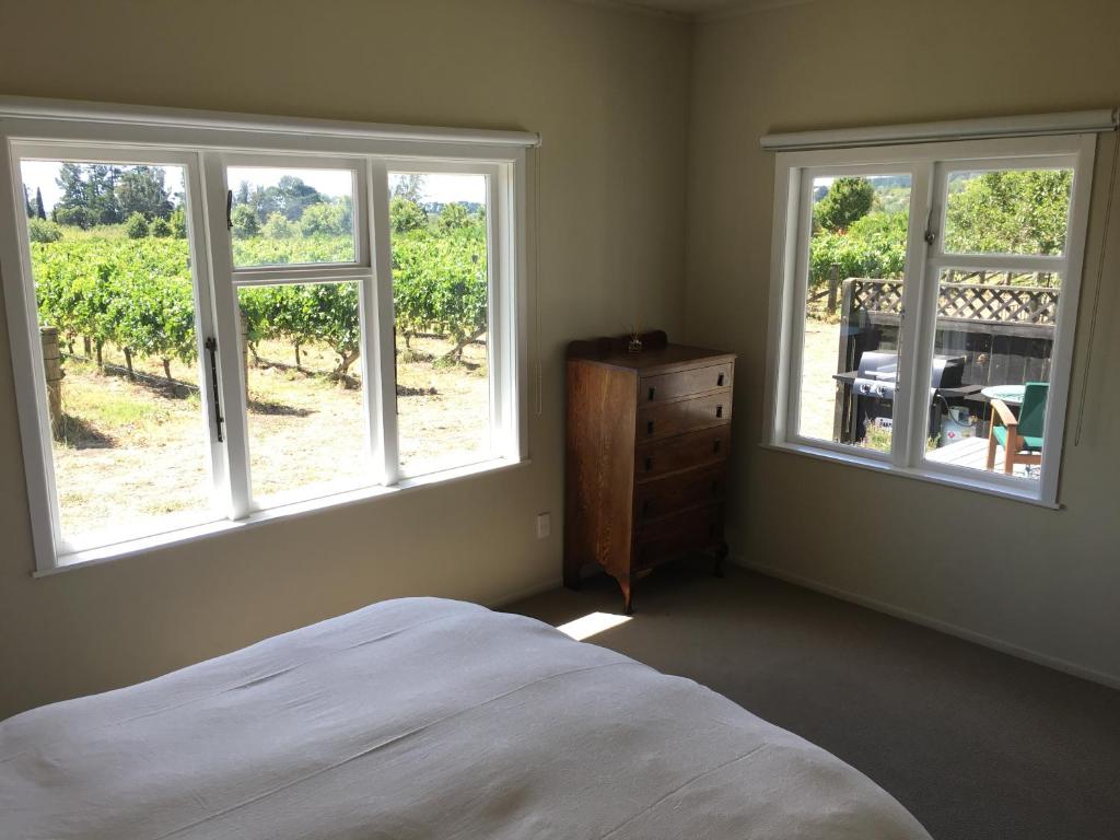 Tuki Vineyard Cottage photo 3