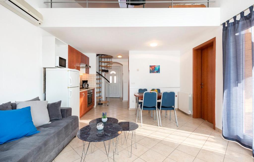 Oliva Holiday Apartment photo 2