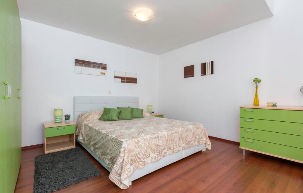 Oliva Holiday Apartment photo 4