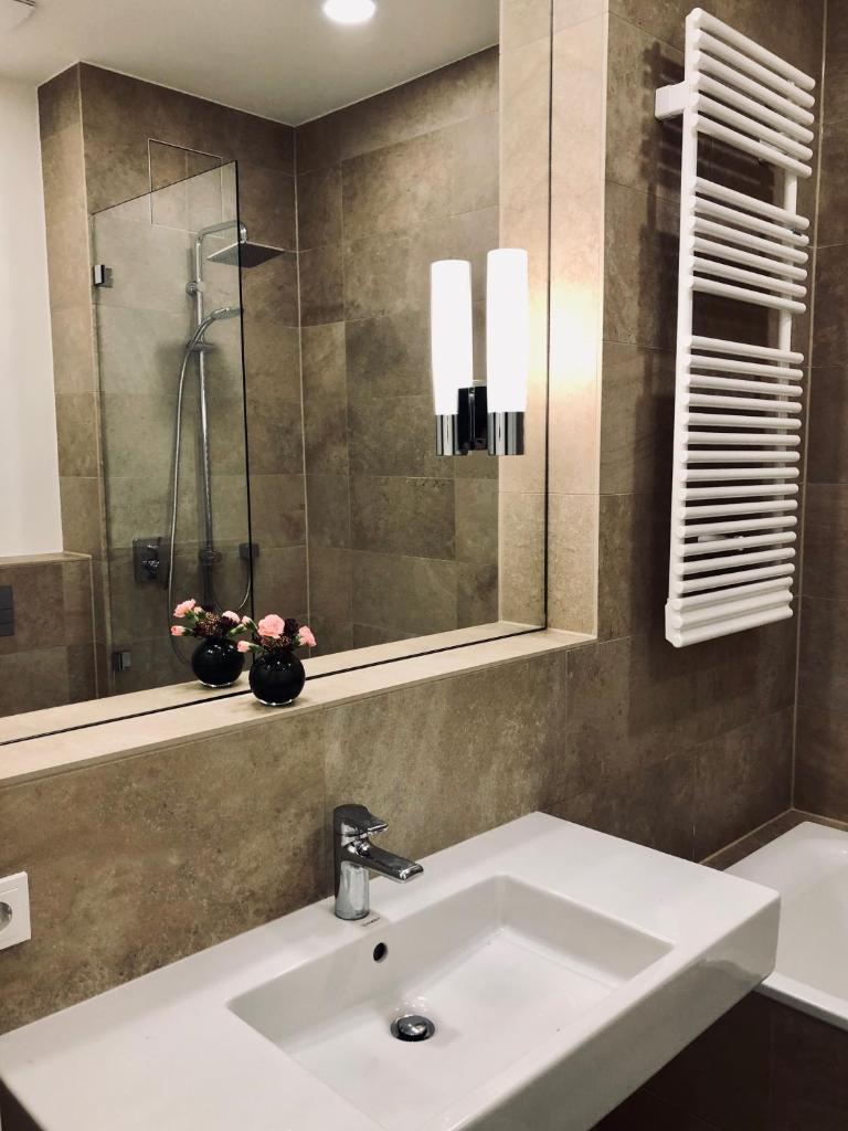 BonusFeature Apartments photo 3