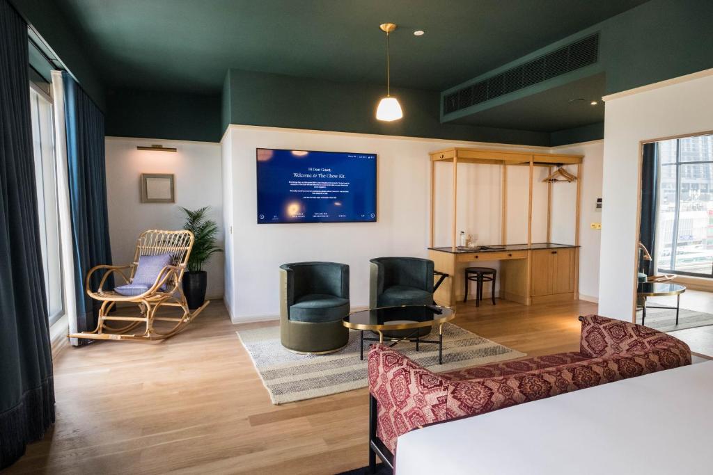 Сьюит (The Towkay-Soh Suite), The Chow Kit - an Ormond Hotel