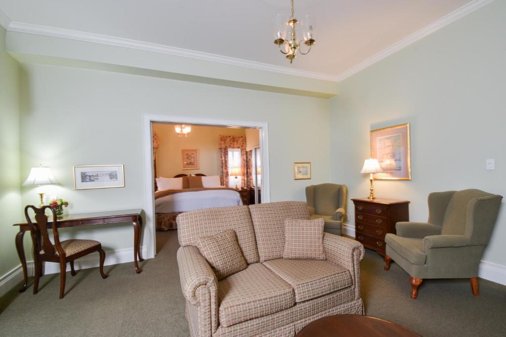 The Waring House photo 3