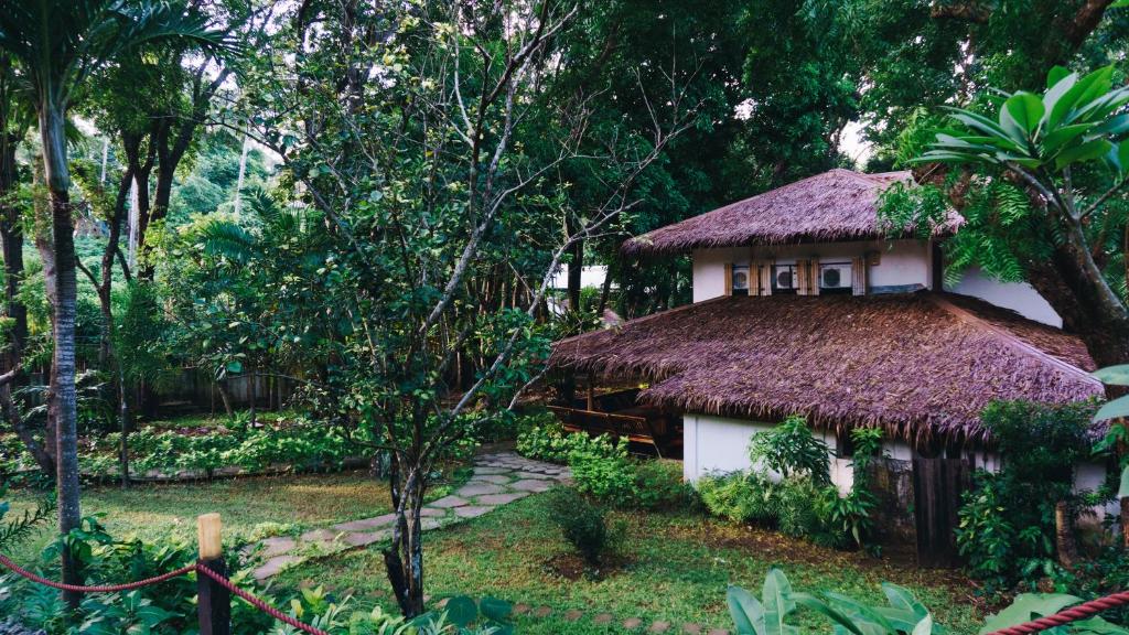 The Strand Boutique Resort photo 1