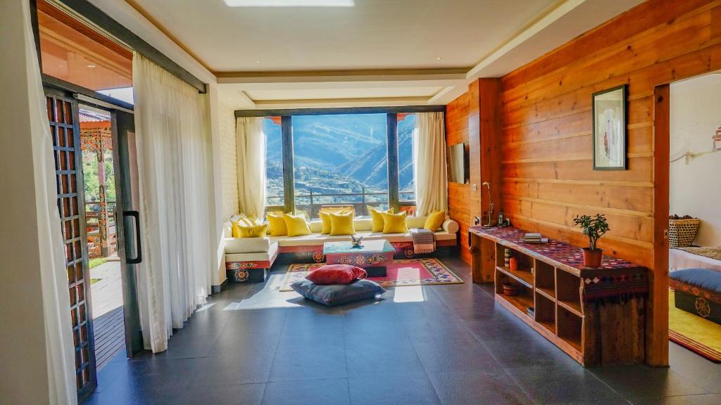 The Postcard Dewa, Thimphu, Bhutan photo 3
