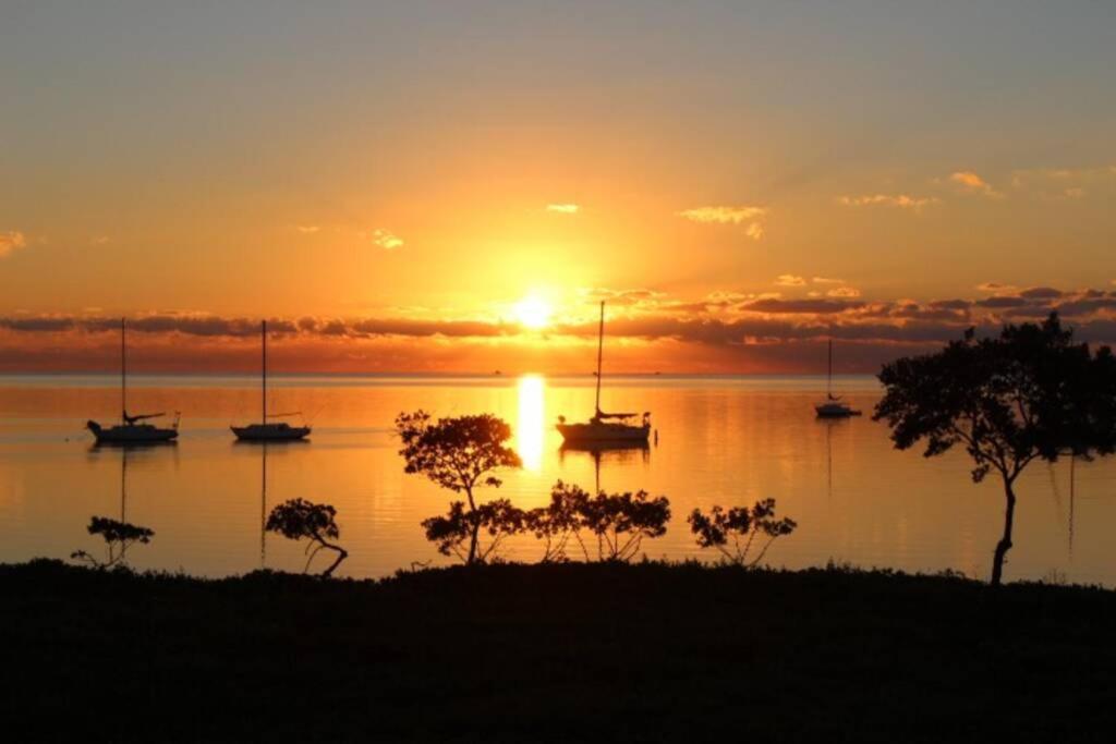 LICENSED MGR - LUXURIOUS OCEANFRONT CONDO W/STUNNING VIEWS - UPSCALE OCEANFRONT RESORT! photo 1
