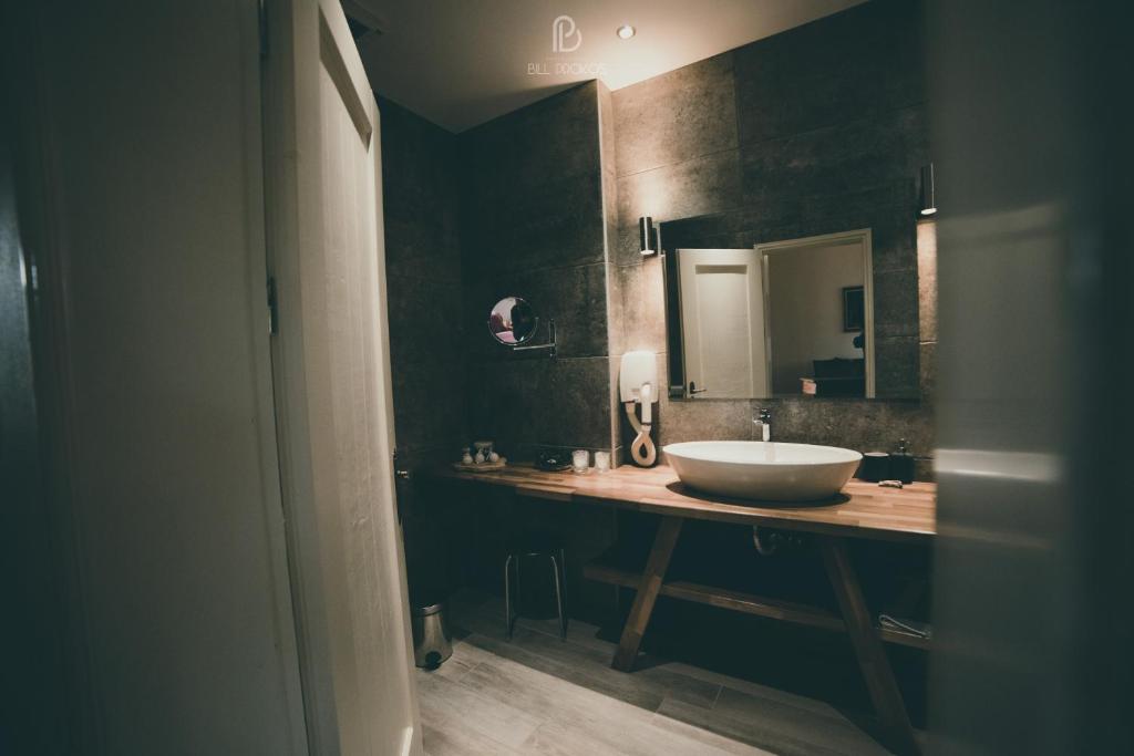 Bourazani Wild Life Resort Room Type - Junior Suite with Mountain View