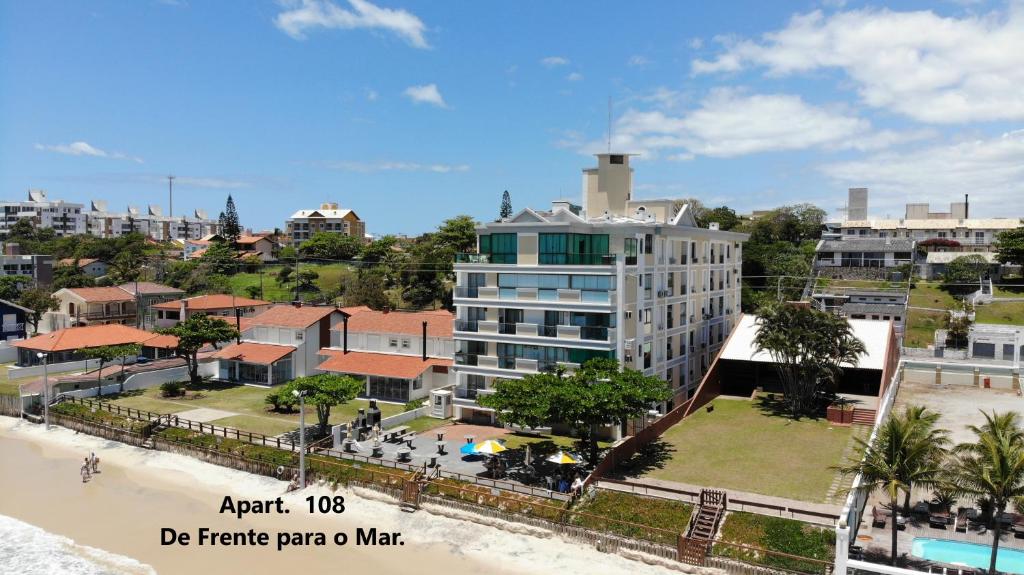 Apartamento 108 - de Frente para o Mar dos Ingleses - Pé na Areia - 4 Pessoas