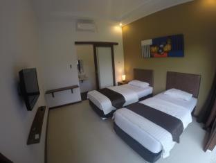 Bombora Surf Camp photo 1