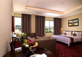 Hermes Palace Hotel Banda Aceh photo 1