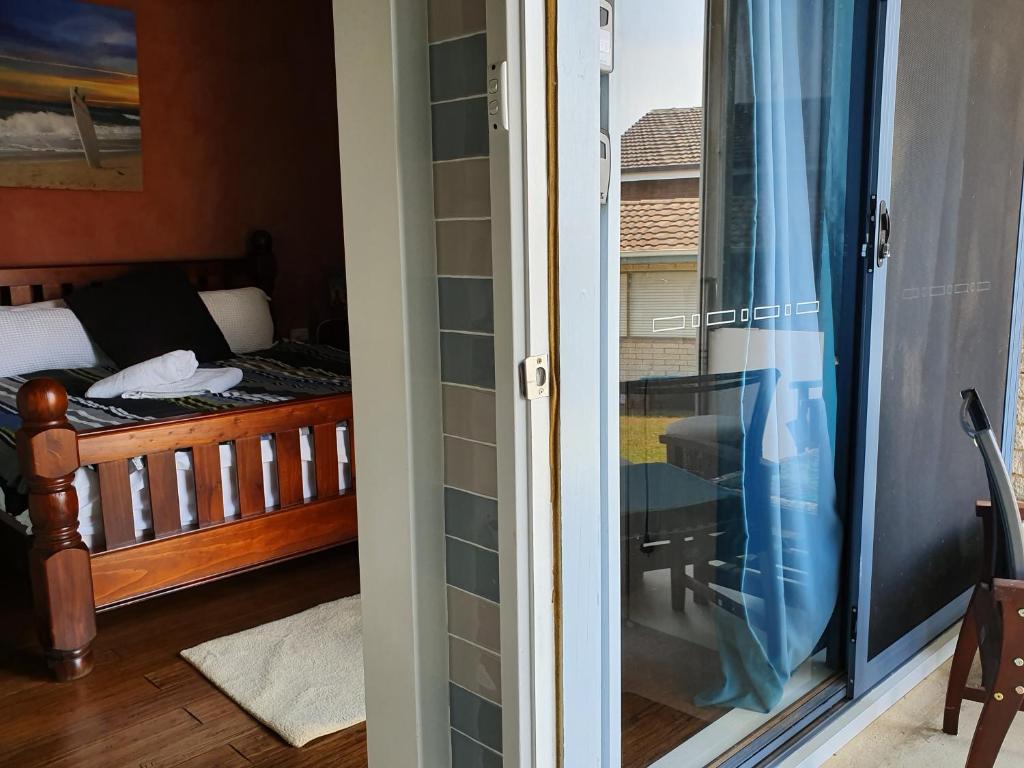 JUST-4-YOU! amazing sea views, WIFI, fullly air-conditioned, king bed photo 4