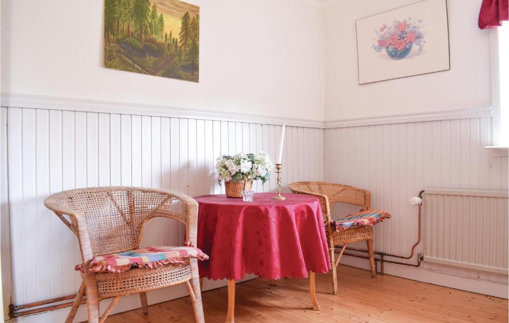 Nice Home In Ankarsrum With 2 Bedrooms And Wifi photo 3