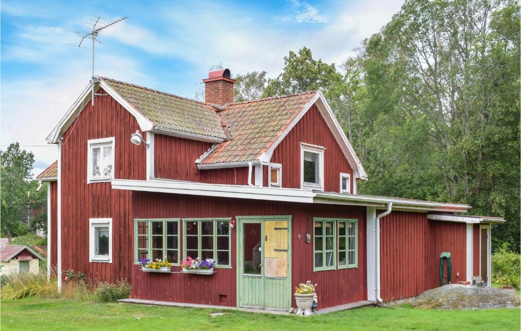 Nice Home In Ankarsrum With 2 Bedrooms And Wifi