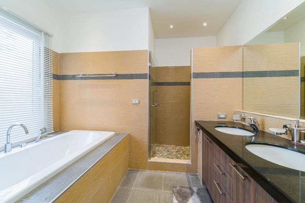 Luxury Pool Villa 604 4BR 8-10 persons photo 1