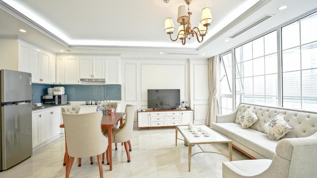 The Sun House Luxury Apt✯2BR✯near Thien Quang lake Hanoi center