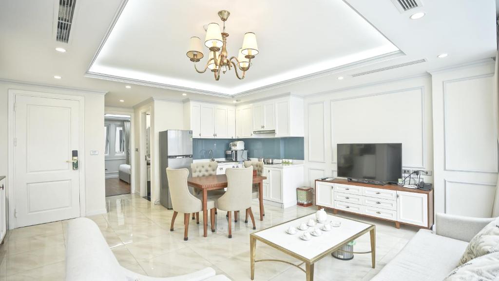 The Sun House Luxury Apt✯2BR✯near Thien Quang lake Hanoi center