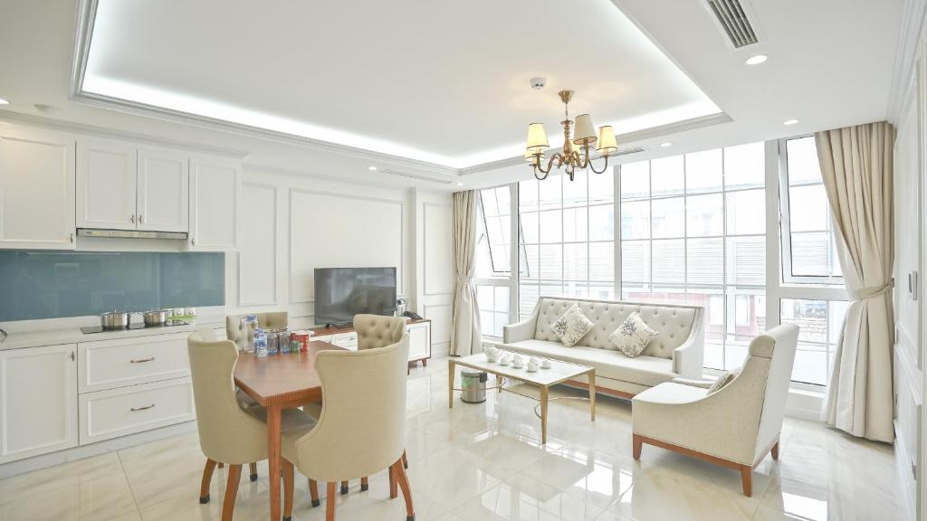 The Sun House Luxury Apt✯2BR✯near Thien Quang lake Hanoi center