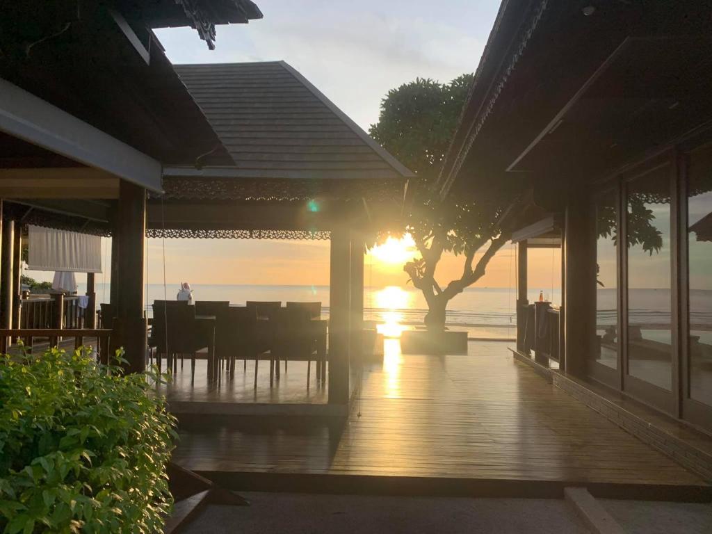 Amara Villa Khao Ka Lok photo 1