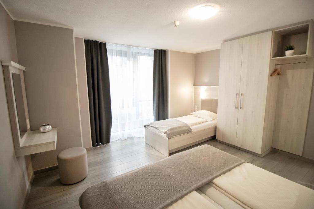 Апартаменты (Люкс «Комфорт» с 3 комнатами), ARABEST Aparthotel & Boardinghouse