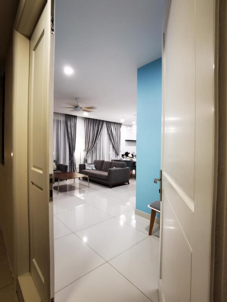 Batu Ferringhi Gold Pearl Luxury Homestay Near Beach With Intex Pool photo 1