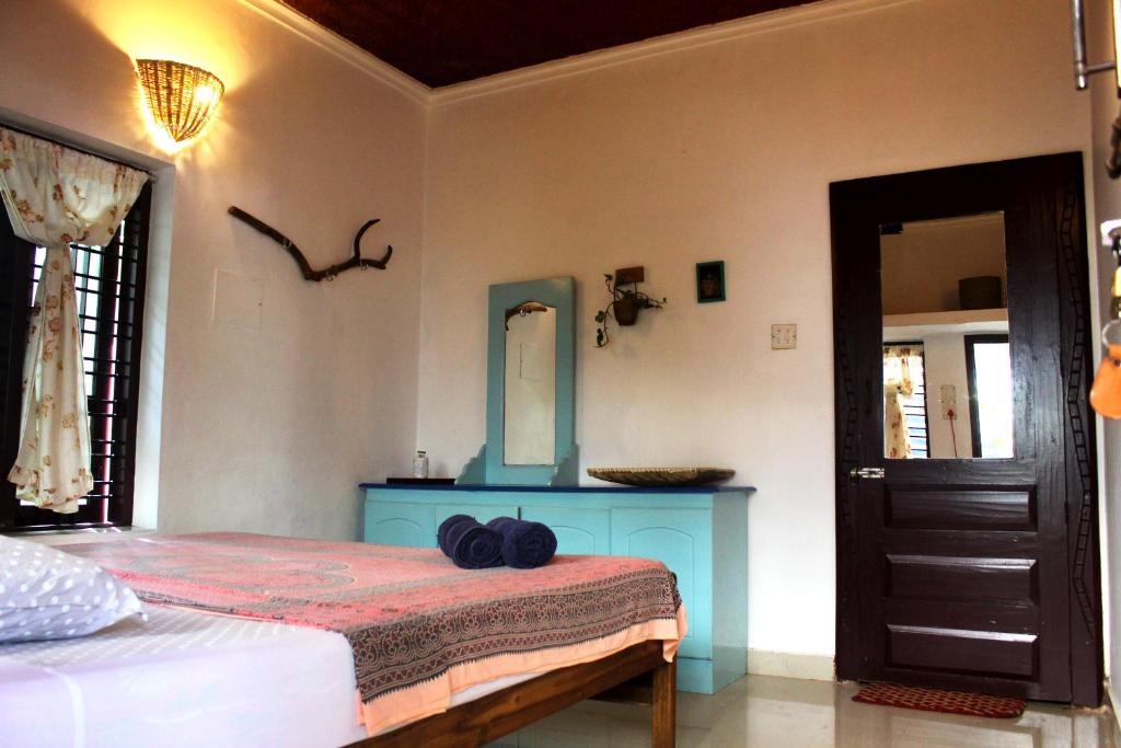 Двухместный (Бюджетный двухместный номер с 1 кроватью), Keratheeram Beach Resort