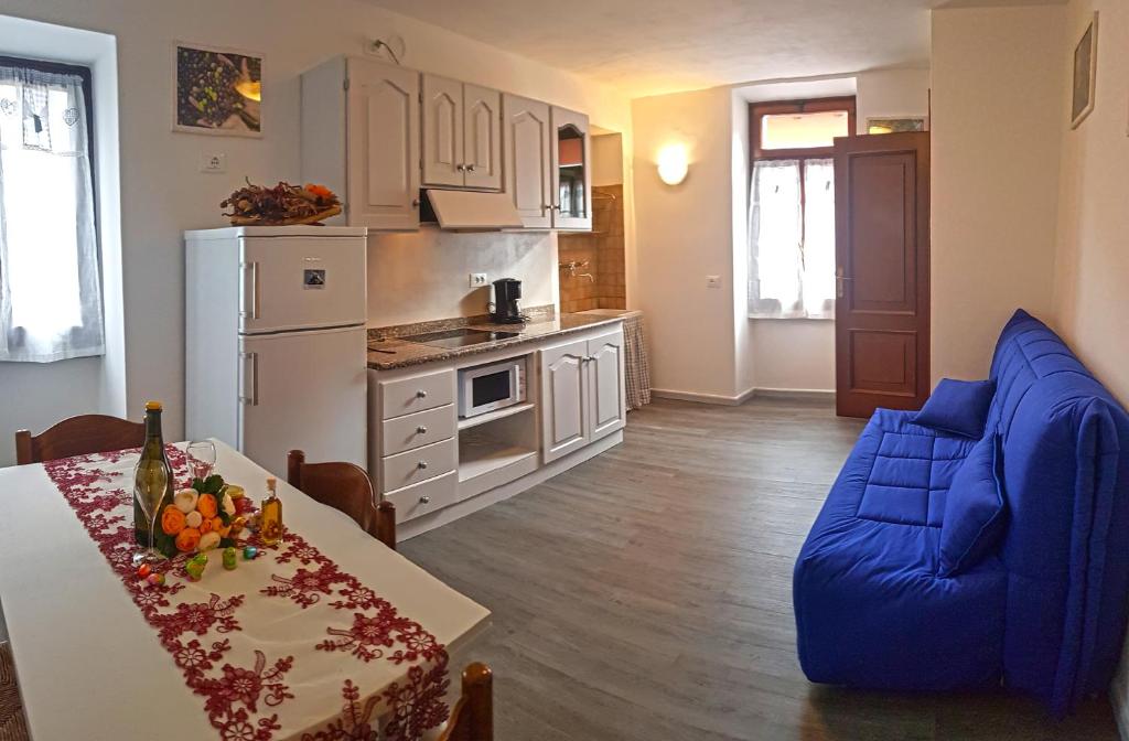 La Rotonda apartments by Gardadomusmea photo 1