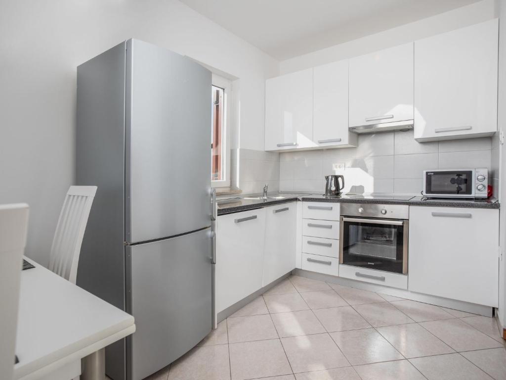 Apartment Heidi-1 by Interhome photo 2