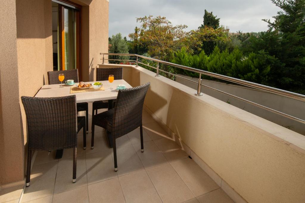 Apartments Oliva photo 4