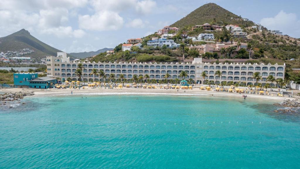 Belair Beach Hotel photo 2