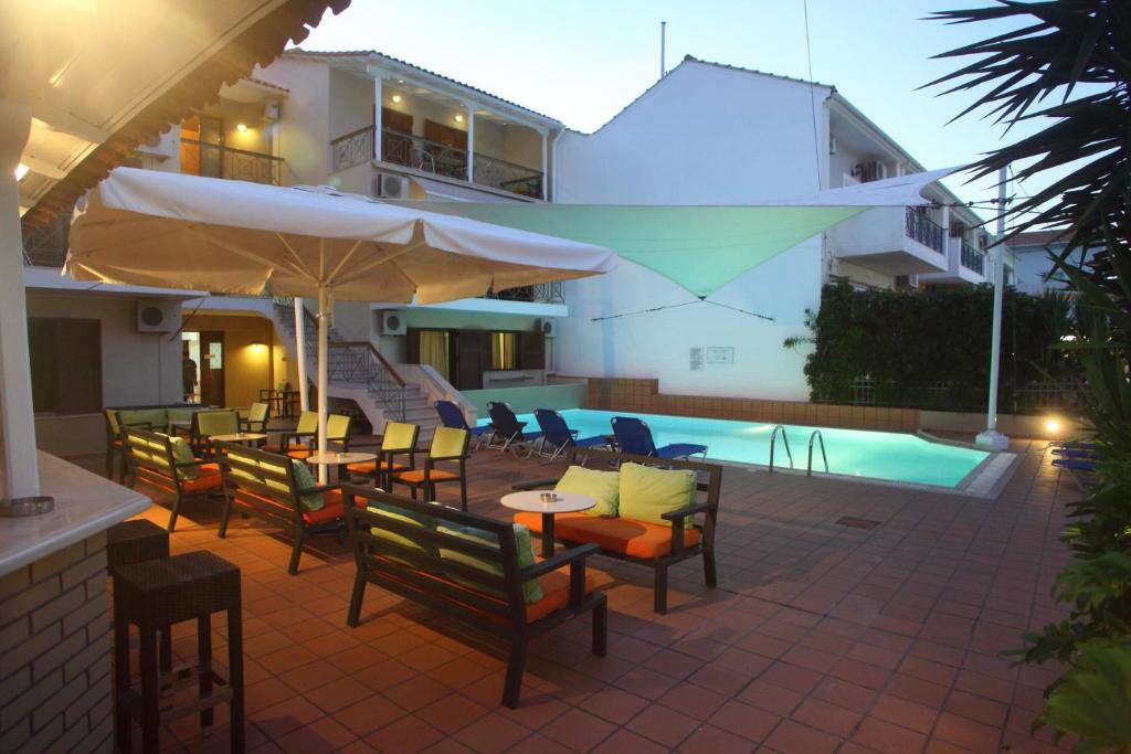 Vicky Apartments photo 4