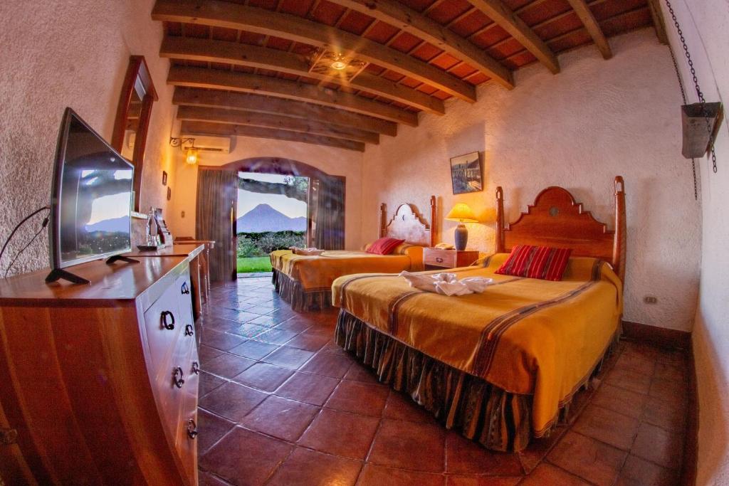 Hotel Posada de Don Rodrigo Panajachel photo 3